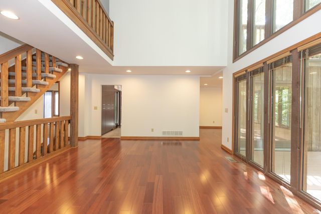 9121 Hickory Ridge Lane, Mount Vernon, IN 47620