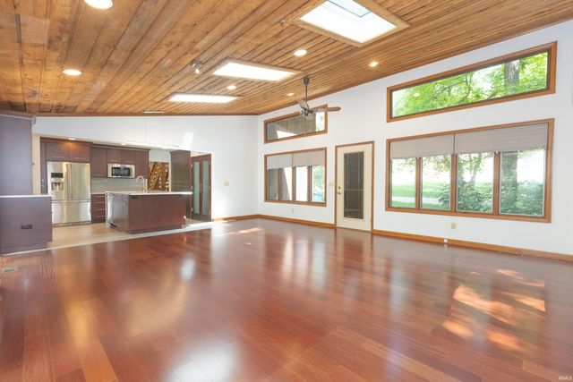 9121 Hickory Ridge Lane, Mount Vernon, IN 47620