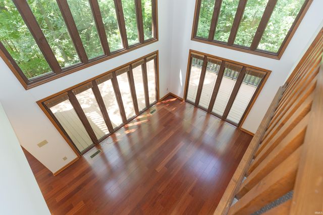 9121 Hickory Ridge Lane, Mount Vernon, IN 47620