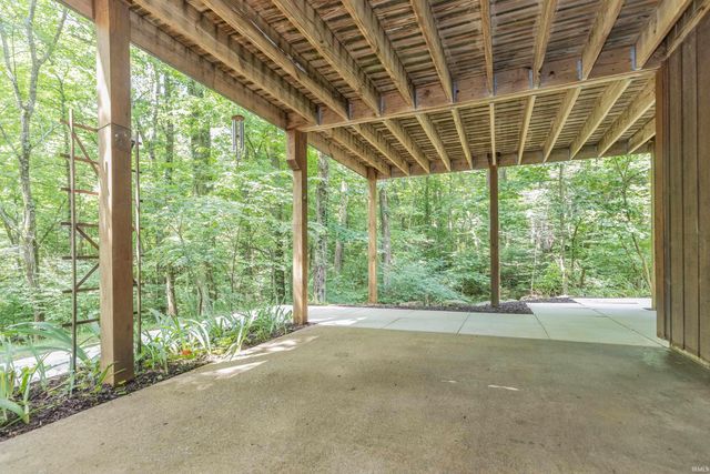 9121 Hickory Ridge Lane, Mount Vernon, IN 47620