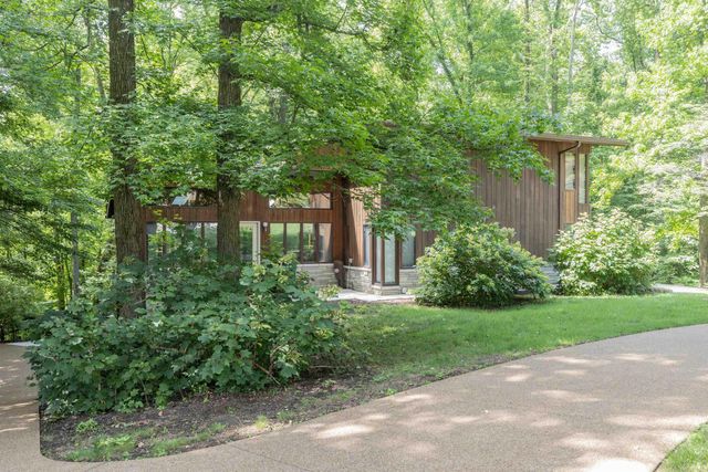 9121 Hickory Ridge Lane, Mount Vernon, IN 47620