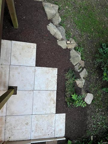 9121 Hickory Ridge Lane, Mount Vernon, IN 47620