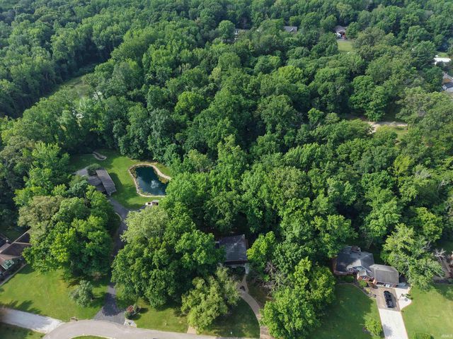 9121 Hickory Ridge Lane, Mount Vernon, IN 47620