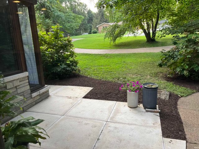 9121 Hickory Ridge Lane, Mount Vernon, IN 47620