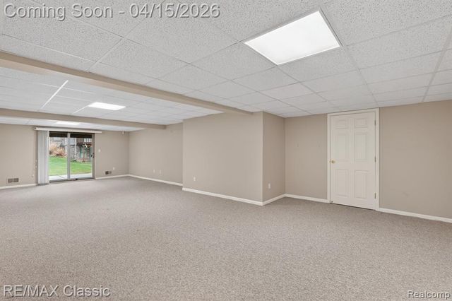 652 Woodside Drive, Milford, MI 48381