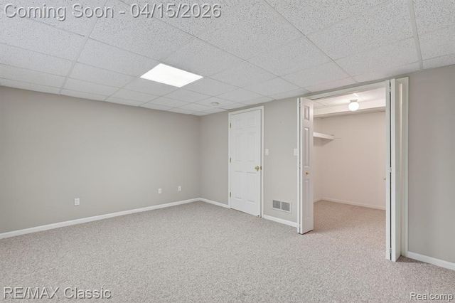 652 Woodside Drive, Milford, MI 48381