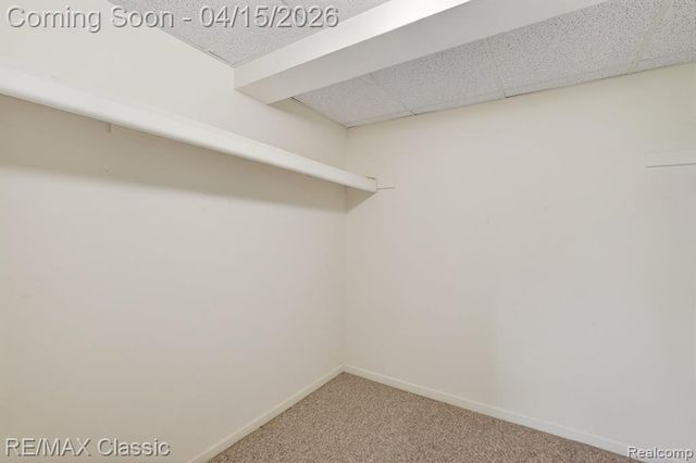 652 Woodside Drive, Milford, MI 48381