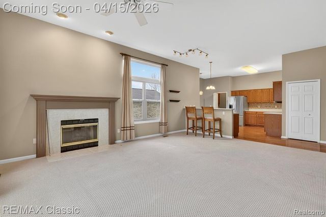 652 Woodside Drive, Milford, MI 48381