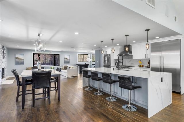 901 Randolph Ave, Milton, MA 02186