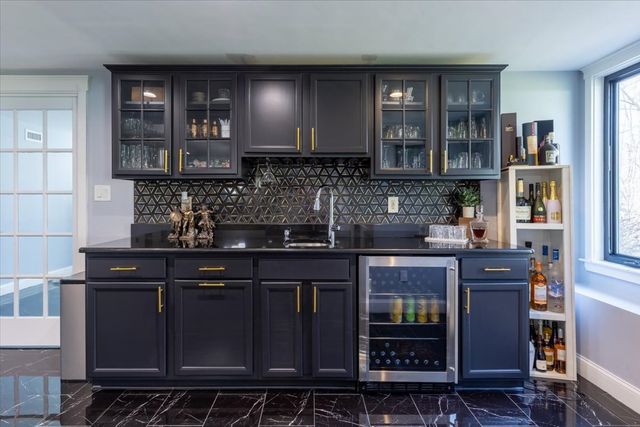901 Randolph Ave, Milton, MA 02186