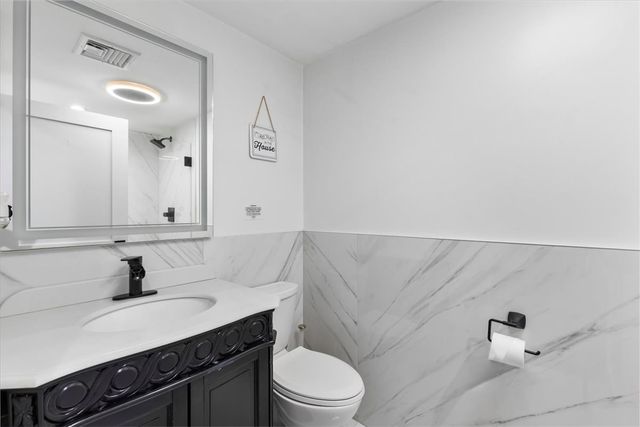 901 Randolph Ave, Milton, MA 02186