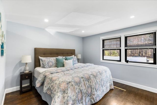 901 Randolph Ave, Milton, MA 02186