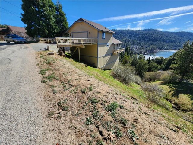 402 Darfo, Crestline, CA 92325
