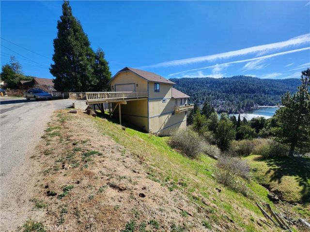402 Darfo, Crestline, CA 92325