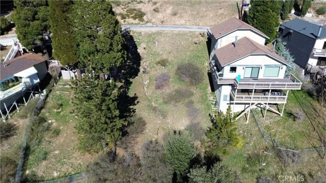 402 Darfo, Crestline, CA 92325