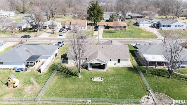121 STONEMAN Street, East Peoria, IL 61611