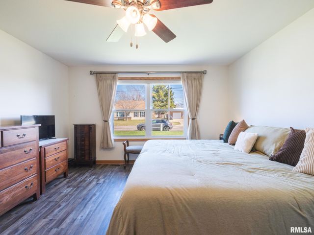 121 STONEMAN Street, East Peoria, IL 61611