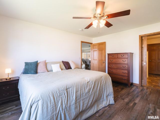 121 STONEMAN Street, East Peoria, IL 61611