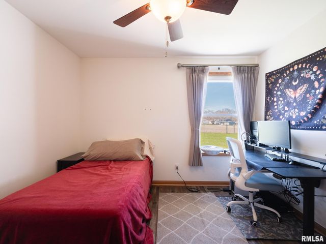 121 STONEMAN Street, East Peoria, IL 61611