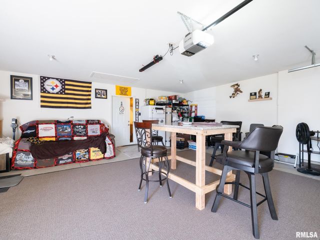 121 STONEMAN Street, East Peoria, IL 61611