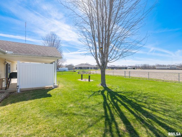 121 STONEMAN Street, East Peoria, IL 61611