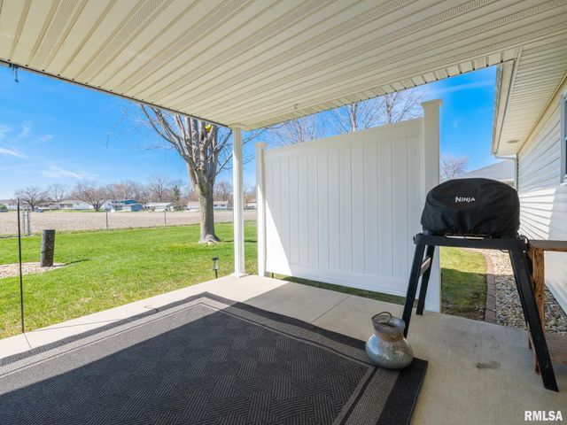 121 STONEMAN Street, East Peoria, IL 61611