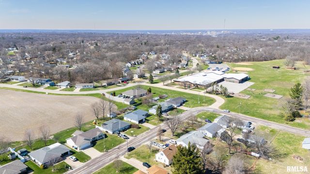 121 STONEMAN Street, East Peoria, IL 61611