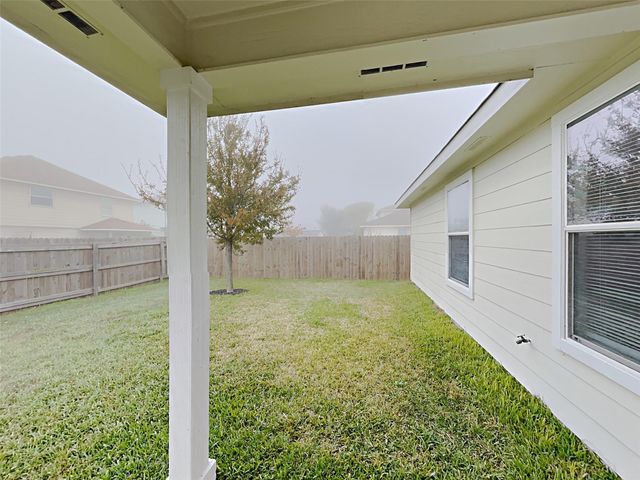 12417 NE Sky Harbor DR, Del Valle, TX 78617