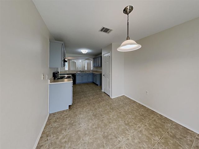 12417 NE Sky Harbor DR, Del Valle, TX 78617