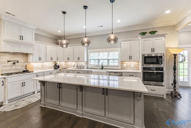 16082 Darby Drive, Athens, AL 35613