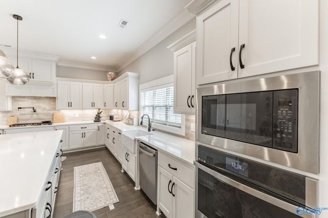 16082 Darby Drive, Athens, AL 35613