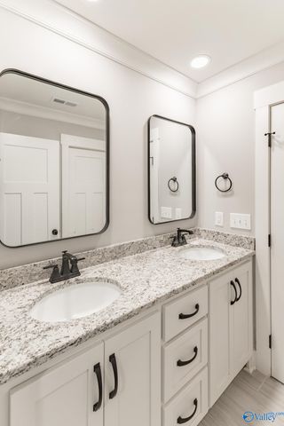 16082 Darby Drive, Athens, AL 35613