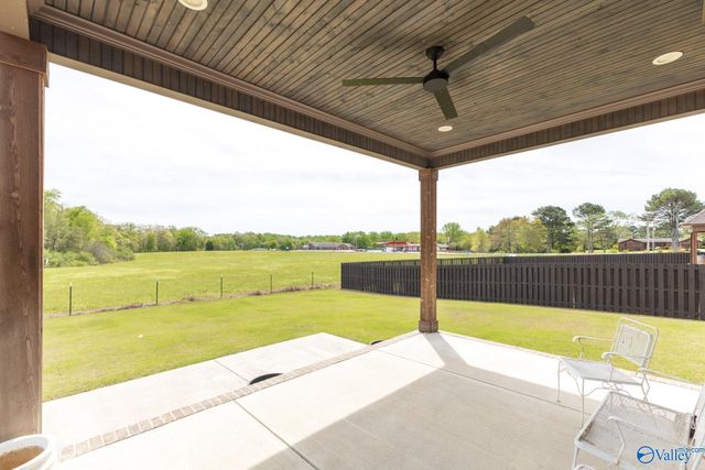 16082 Darby Drive, Athens, AL 35613