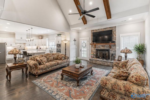 16082 Darby Drive, Athens, AL 35613