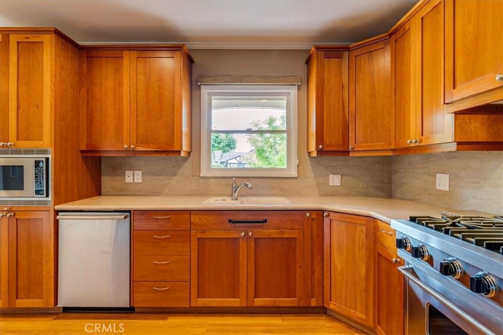 Image 13 of property listing at 584 5th, Solvang, CA 93463
