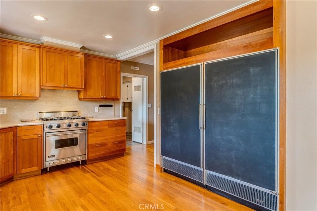 Image 16 of property listing at 584 5th, Solvang, CA 93463