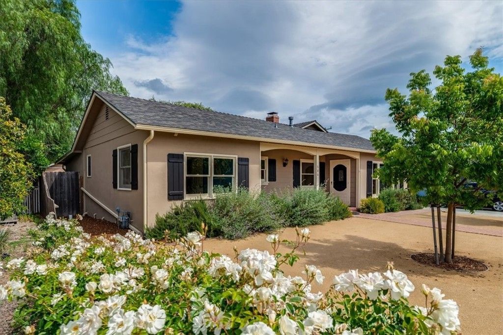 Image 3 of property listing at 584 5th, Solvang, CA 93463