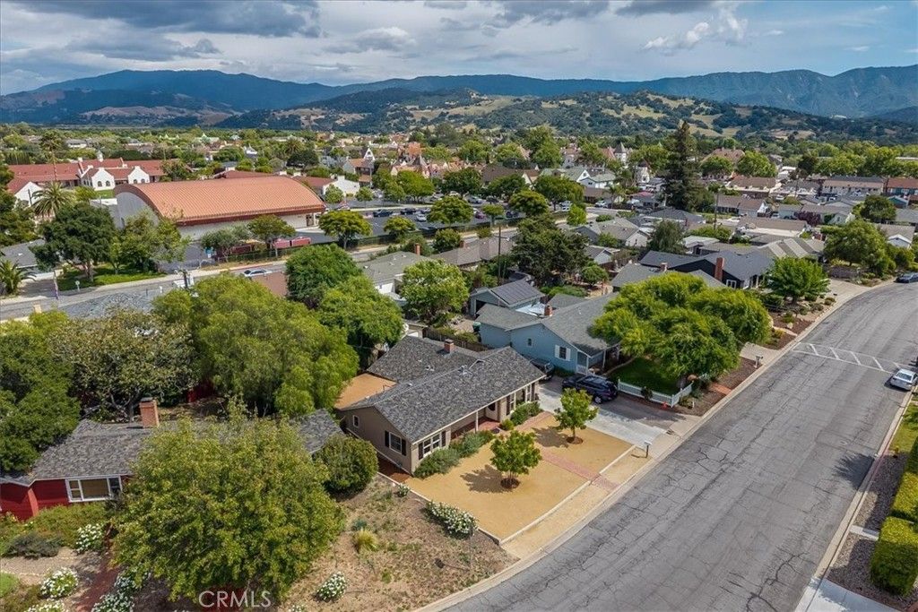 Image 58 of property listing at 584 5th, Solvang, CA 93463