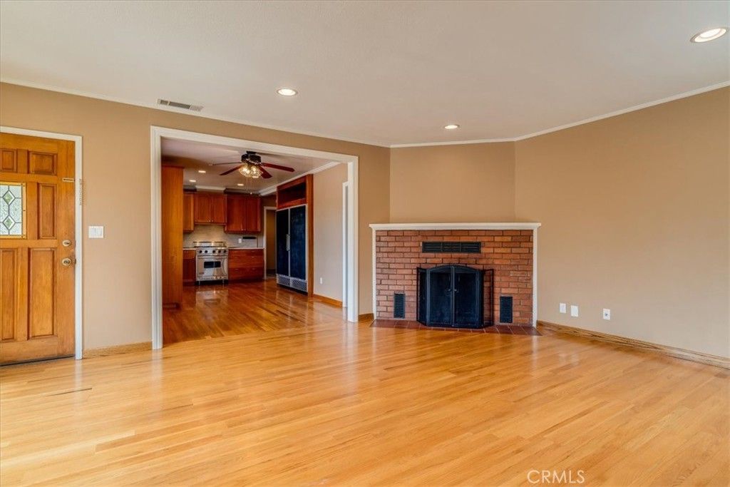 Image 9 of property listing at 584 5th, Solvang, CA 93463