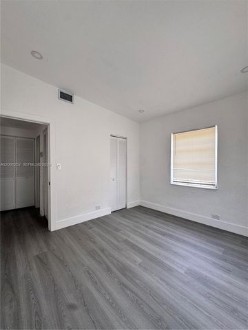 2445 NW 162nd Ter, Miami Gardens, FL 33054