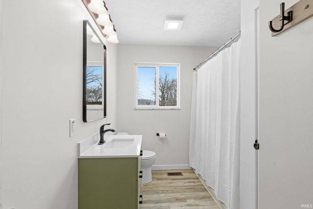 68515 County Road 33, Goshen, IN 46526