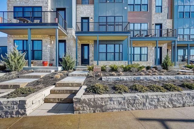 2290 Quarry Trails Drive, Columbus, OH 43228