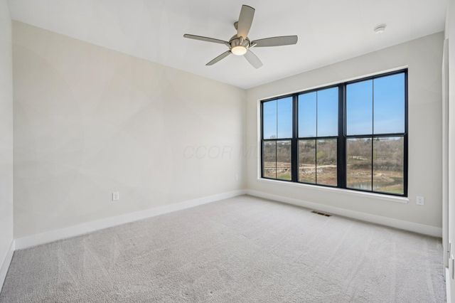 2290 Quarry Trails Drive, Columbus, OH 43228