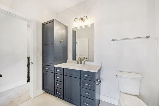 2290 Quarry Trails Drive, Columbus, OH 43228