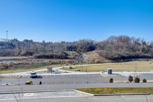 2290 Quarry Trails Drive, Columbus, OH 43228