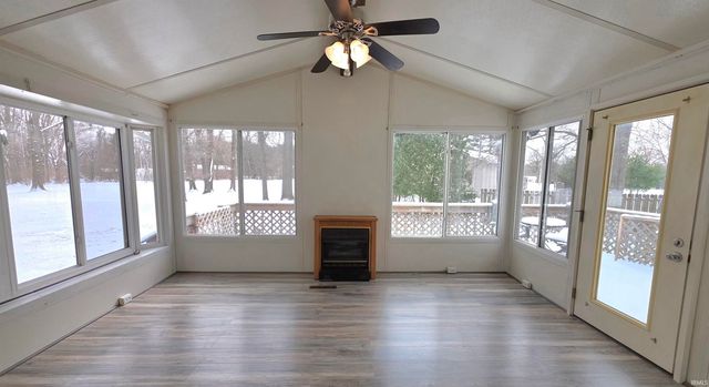 7816 N Clover Lane, Walkerton, IN 46574