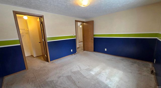 7816 N Clover Lane, Walkerton, IN 46574