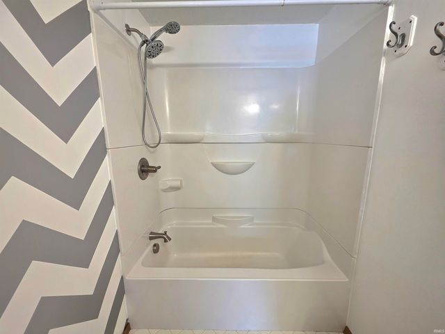 7816 N Clover Lane, Walkerton, IN 46574