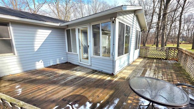 7816 N Clover Lane, Walkerton, IN 46574