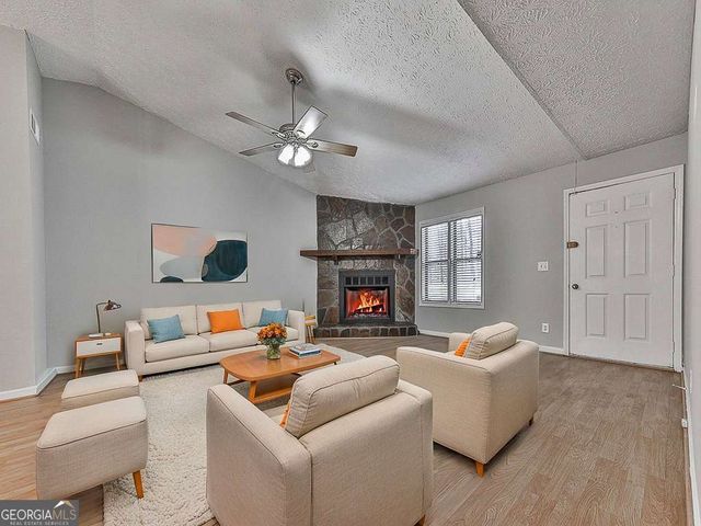 5506 Vaughn Road, Woodstock, GA 30188